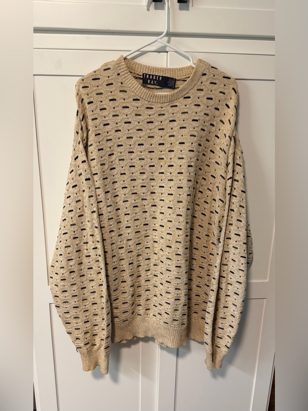 Vintage Trader Bay Men's Oversized Cream Crewneck Sweater